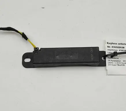 Mercedes-Benz E W238 Keyless system antenna A2059053005