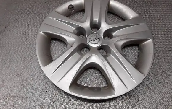 Opel Insignia A R17 wheel hub/cap/trim 13312568 13312569