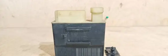 Citroen C5 Coolant fan relay 9652021180 018010951 BCP2004