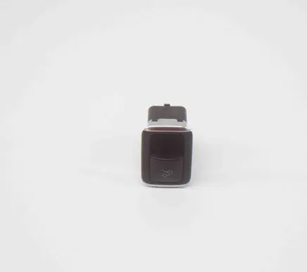 Mercedes-Benz E C207 W207 Tailgate/boot open switch button 10206337 A2079057901