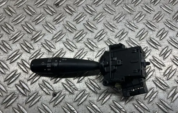 Suzuki SX4 S-Cross Indicator stalk 173744