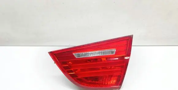 BMW 3 E90 E91 Tailgate rear/tail lights 7154156