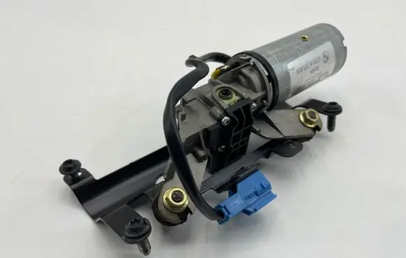 BMW Z4 E85 E86 Folding roof motor 8370816 0390201635