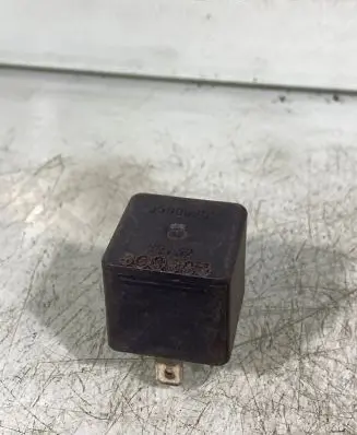 Volkswagen Golf IV Other relay 56006709
