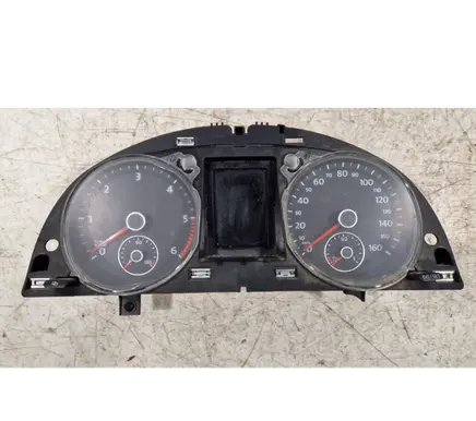 Volkswagen PASSAT B7 USA Speedometer (instrument cluster) 3AA920970E A2C53238928