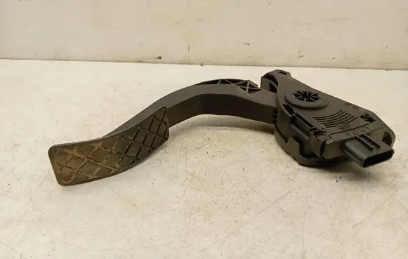 Audi A4 S4 B8 8K Accelerator throttle pedal 8K1721523A 08042011 6PV00950520