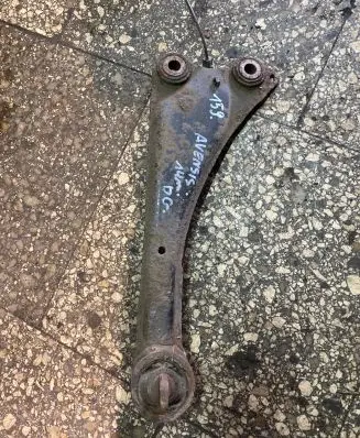 Toyota Avensis T270 Rear upper control arm/wishbone