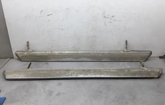 Mitsubishi Pajero Sill
