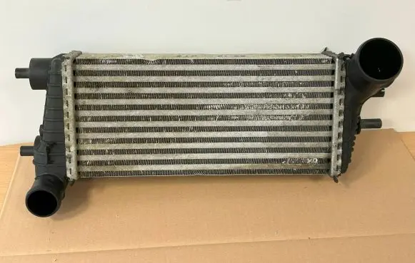 Ford Focus Intercooler radiator BV619L440CE