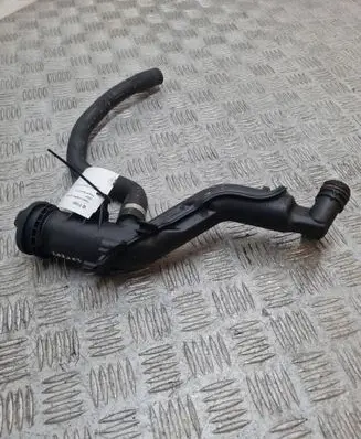 Peugeot Expert Oil fill pipe 9654733980