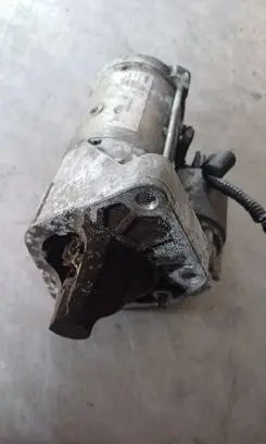 Nissan Qashqai Starter motor 233001375R