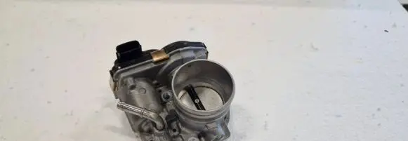 Toyota Yaris XP210 Throttle valve 2203015010 L1697 1D06