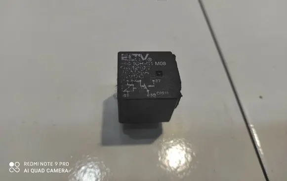 Volkswagen PASSAT B5 Other relay NOCODE