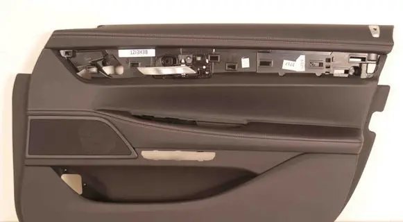 BMW 7 G11 G12 Front door card panel trim