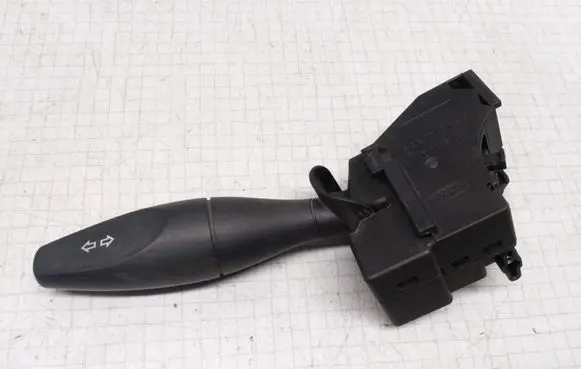 Nissan X-Trail T30 Indicator stalk YC1T13335AD