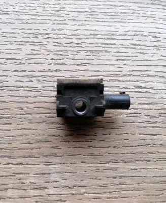 Mercedes-Benz ML W164 Airbag deployment crash/impact sensor 0038202926