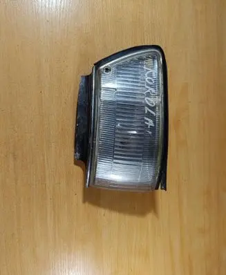 Toyota Corolla E100 Front indicator light 12289