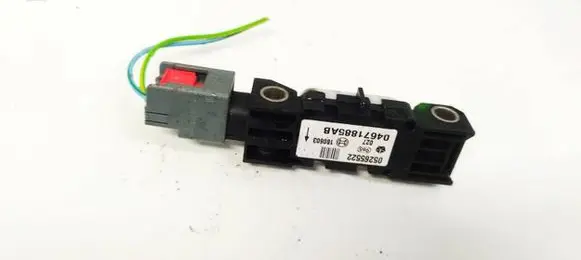 Chrysler PT Cruiser Airbag deployment crash/impact sensor 04671885AB 05265522