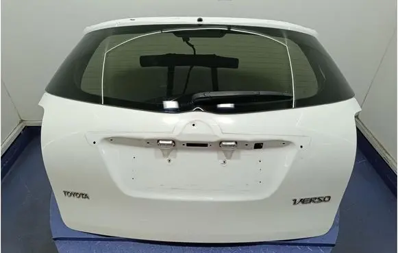 Toyota Verso-S Tailgate/trunk/boot lid