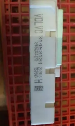 Volvo V40 Fuse module 31453131