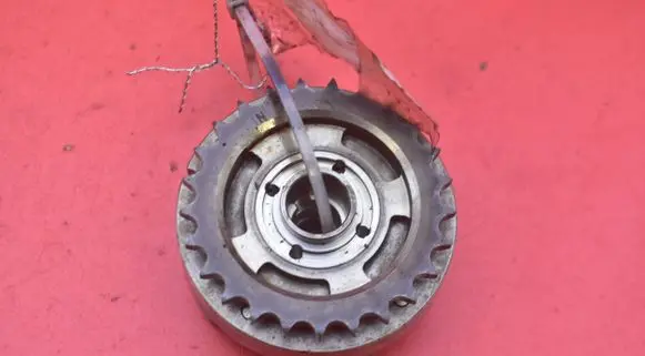 Audi A6 Allroad C5 Crankshaft pulley 06E109083E