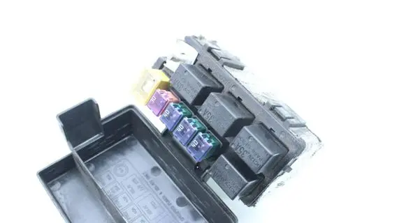 Chevrolet Captiva Fuse module