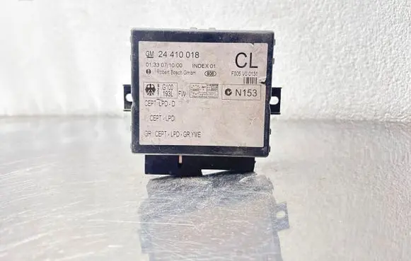 Opel Zafira A Comfort/convenience module 24410018 F005V00131
