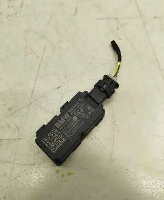 BMW X7 G07 Aerial antenna amplifier 5A6A020 A3C10274505