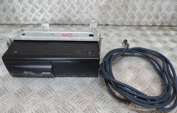 Jeep Grand Cherokee (WJ) CD/DVD changer P56042129AI T00AM3622 CD5203C
