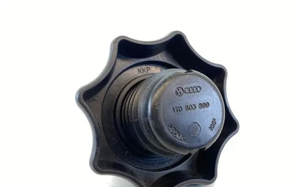 Volkswagen Cross Touran I Spare wheel bolt 1T0803899