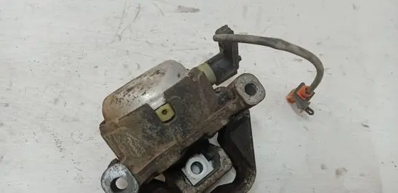 Audi A6 S6 C7 4G Engine mount bracket