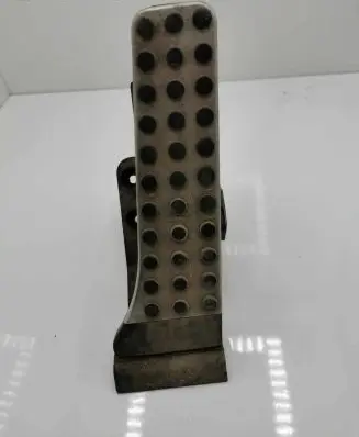 Mercedes-Benz GLK (X204) Accelerator throttle pedal A2043000504 0381 100908