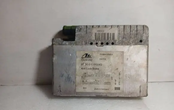 Ford Sierra ABS control unit/module 10092400404 332330 85GG2C013AG