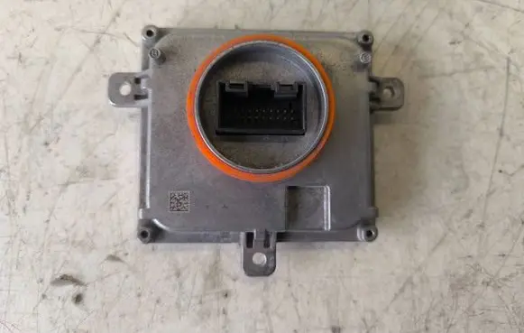 Audi A6 S6 C7 4G Headlight ballast module Xenon 4G0907397B 10100900003 4G0907397R