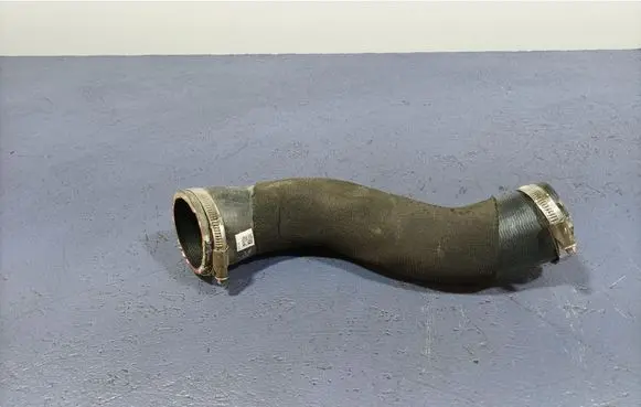 Audi A8 S8 D2 4D Air intake hose/pipe 4N0145737Q