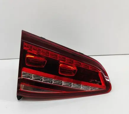 Volkswagen Golf VII Tailgate rear/tail lights 5G0945307F