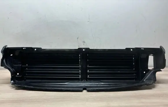 Volvo S90, V90 Intercooler air guide/duct channel 31690201