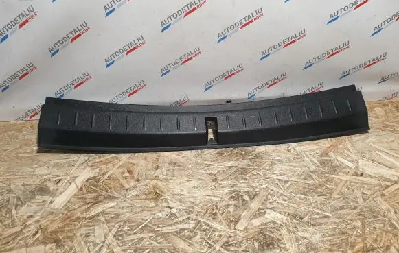 BMW 2 F46 Trunk/boot sill cover protection 7327008
