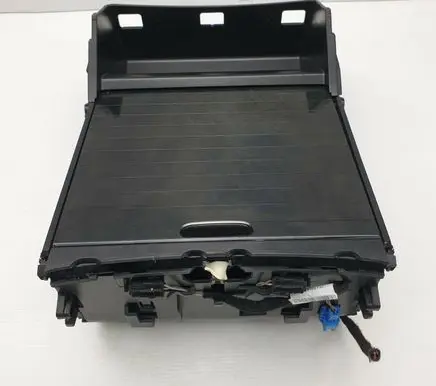 Cup holder front