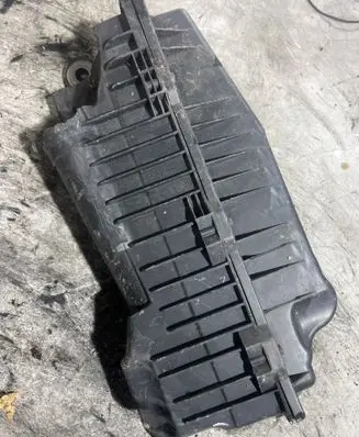 Peugeot 307 Air filter box M02019C150