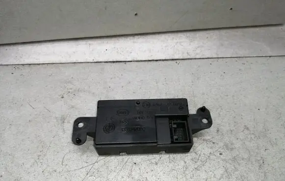 Antenna control unit