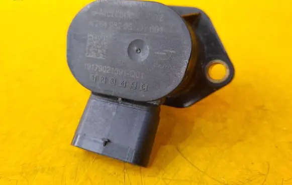 Mercedes-Benz B W247 Electromagnetic valve A2649820500