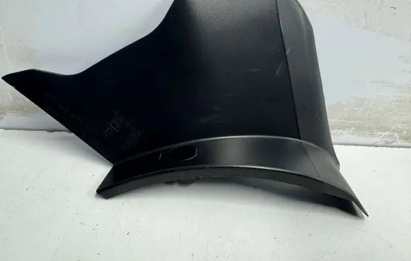 KIA Stinger Rear/tail light trim molding 92401J5