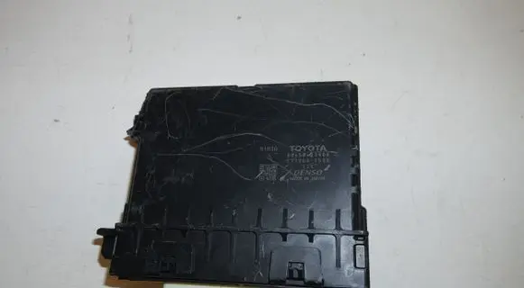 Lexus IS III XE30 Heater blower fan relay 8865053400