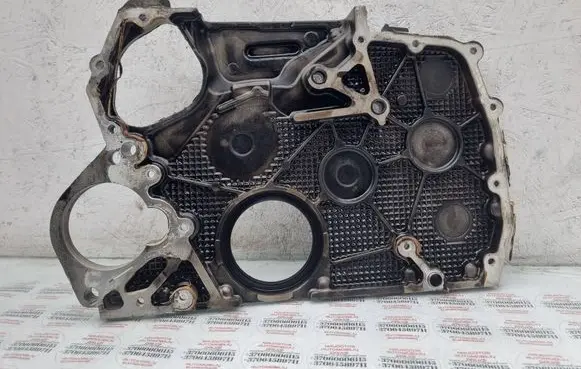 Volkswagen Touareg I Timing chain cover 070109211A