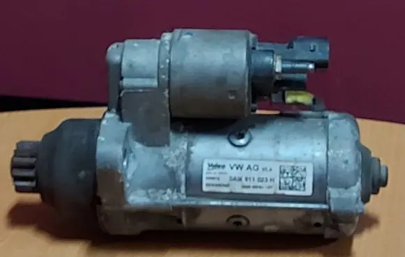 Volkswagen Caddy Starter motor 0AM911023H