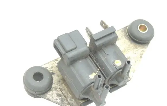 Mitsubishi L200 Vacuum valve K5T81291 MR577139