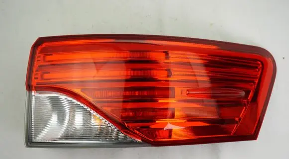 Toyota Avensis T270 Rear/tail lights