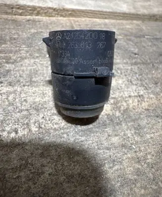 Mercedes-Benz Vito Viano W639 Parking PDC sensor A2125420018 0263013267