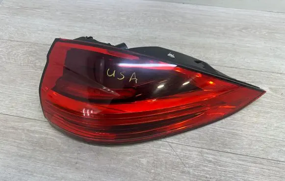 Porsche Cayenne (92A) Rear/tail lights 7P5945208H 95863106201